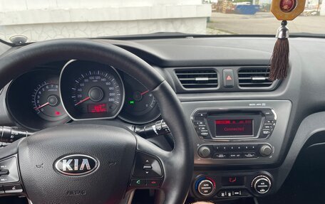 KIA Rio III рестайлинг, 2013 год, 860 000 рублей, 6 фотография