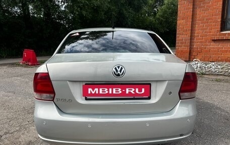 Volkswagen Polo VI (EU Market), 2013 год, 800 000 рублей, 2 фотография
