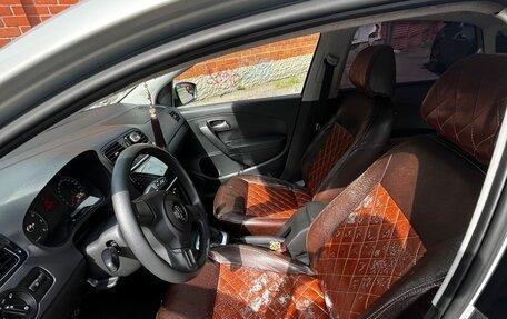 Volkswagen Polo VI (EU Market), 2013 год, 800 000 рублей, 10 фотография
