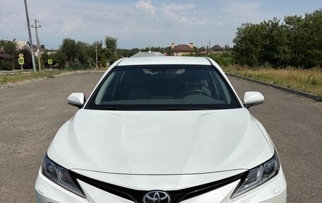 Toyota Camry, 2022 год, 3 250 000 рублей, 1 фотография