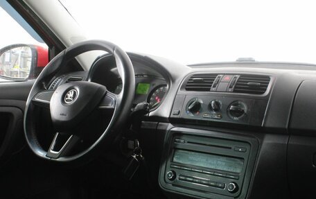 Skoda Fabia II, 2014 год, 595 000 рублей, 11 фотография