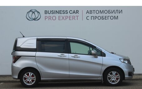 Honda Freed I, 2012 год, 930 000 рублей, 4 фотография