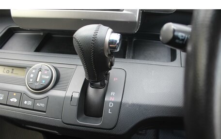 Honda Freed I, 2012 год, 930 000 рублей, 24 фотография