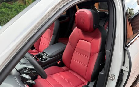 Porsche Cayenne III, 2025 год, 16 000 000 рублей, 24 фотография