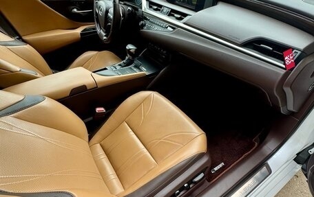 Lexus ES VII, 2018 год, 3 400 000 рублей, 14 фотография