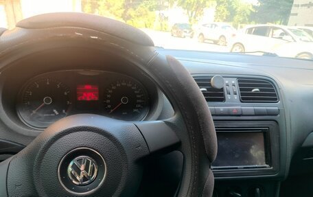Volkswagen Polo VI (EU Market), 2012 год, 400 000 рублей, 3 фотография