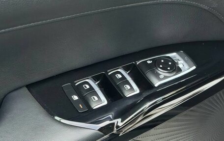 KIA K5, 2020 год, 2 300 000 рублей, 23 фотография