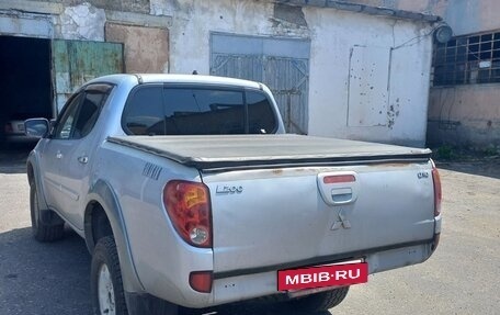 Mitsubishi L200 IV рестайлинг, 2007 год, 1 050 000 рублей, 2 фотография