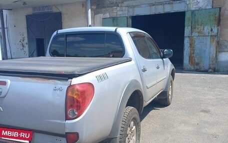 Mitsubishi L200 IV рестайлинг, 2007 год, 1 050 000 рублей, 3 фотография