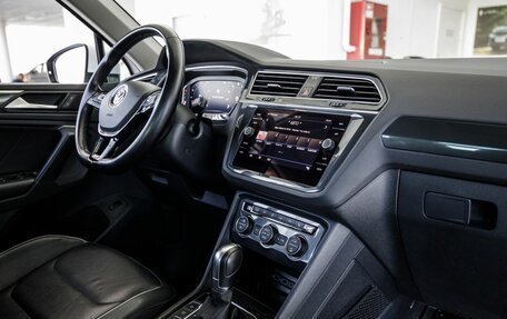 Volkswagen Tiguan II, 2018 год, 2 948 000 рублей, 27 фотография