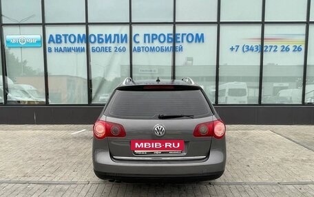 Volkswagen Passat B6, 2006 год, 690 000 рублей, 4 фотография