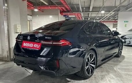 BMW 5 серия, 2024 год, 6 900 000 рублей, 2 фотография
