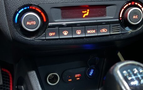 KIA Rio III рестайлинг, 2016 год, 820 000 рублей, 20 фотография