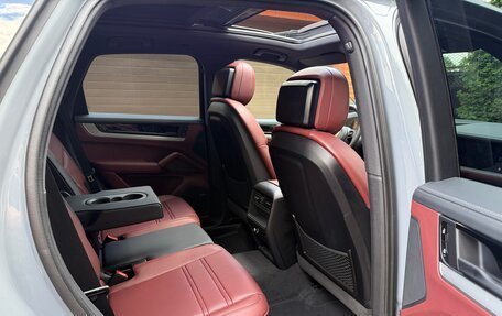Porsche Cayenne III, 2025 год, 16 000 000 рублей, 15 фотография
