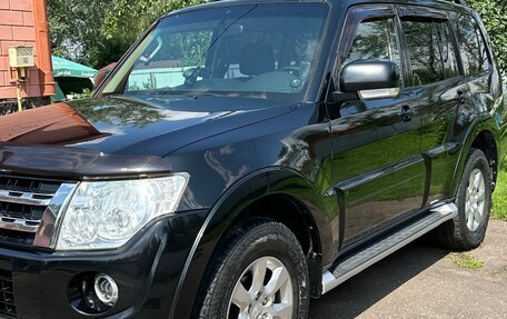 Mitsubishi Pajero IV, 2013 год, 2 300 000 рублей, 3 фотография