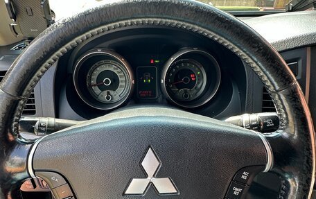 Mitsubishi Pajero IV, 2013 год, 2 300 000 рублей, 17 фотография