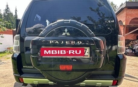 Mitsubishi Pajero IV, 2013 год, 2 300 000 рублей, 21 фотография