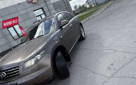 Infiniti FX I, 2007 год, 680 000 рублей, 6 фотография