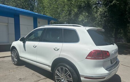 Volkswagen Touareg III, 2015 год, 4 500 000 рублей, 2 фотография
