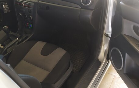 Mazda 3, 2006 год, 680 000 рублей, 28 фотография