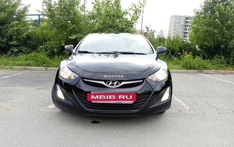 Hyundai Elantra V, 2015 год, 970 000 рублей, 2 фотография