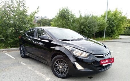 Hyundai Elantra V, 2015 год, 970 000 рублей, 3 фотография