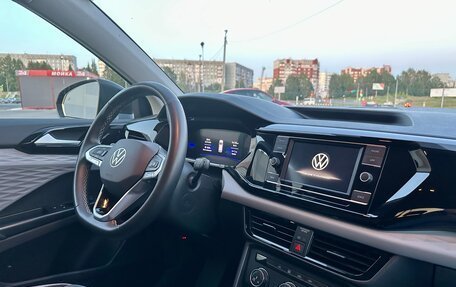 Volkswagen Taos, 2021 год, 2 100 000 рублей, 19 фотография