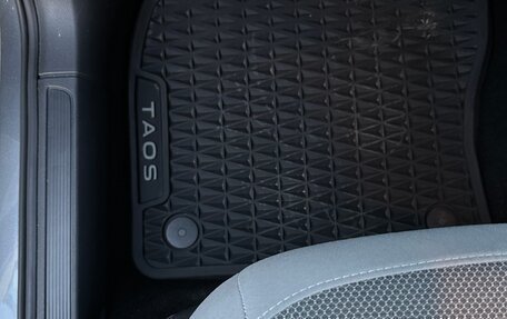 Volkswagen Taos, 2021 год, 2 100 000 рублей, 21 фотография