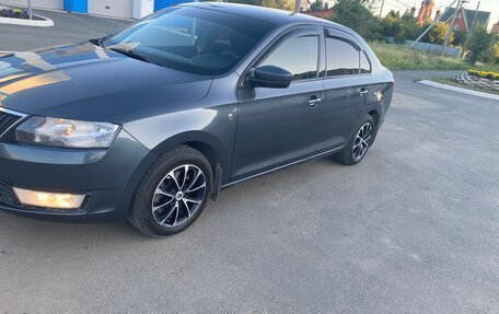 Skoda Rapid I, 2015 год, 950 000 рублей, 2 фотография
