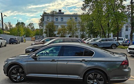 Volkswagen Passat B8 рестайлинг, 2017 год, 2 350 000 рублей, 15 фотография