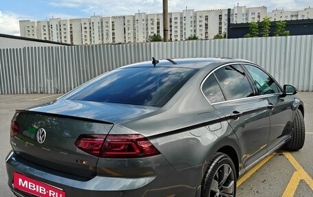 Volkswagen Passat B8 рестайлинг, 2017 год, 2 350 000 рублей, 13 фотография
