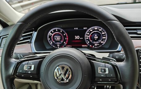 Volkswagen Passat B8 рестайлинг, 2017 год, 2 350 000 рублей, 21 фотография