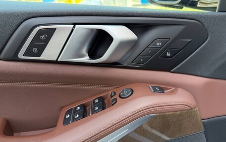 BMW X5, 2018 год, 5 500 000 рублей, 14 фотография