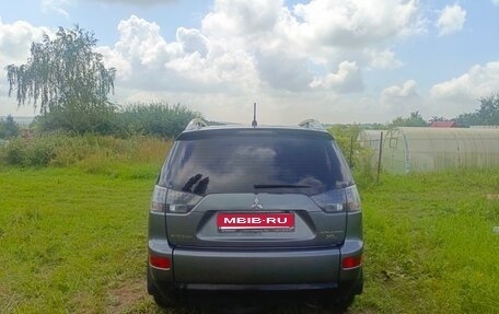 Mitsubishi Outlander III рестайлинг 3, 2008 год, 900 000 рублей, 1 фотография