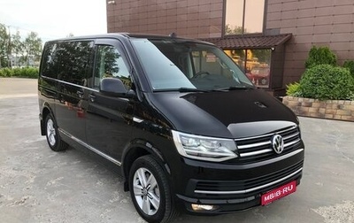 Volkswagen Multivan T6 рестайлинг, 2017 год, 3 700 000 рублей, 1 фотография