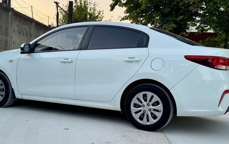 KIA Rio IV, 2019 год, 850 000 рублей, 1 фотография