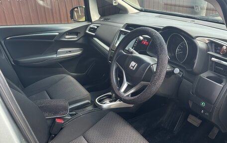 Honda Fit III, 2013 год, 950 000 рублей, 6 фотография