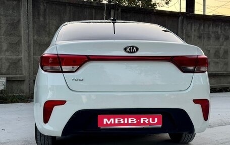 KIA Rio IV, 2019 год, 850 000 рублей, 3 фотография