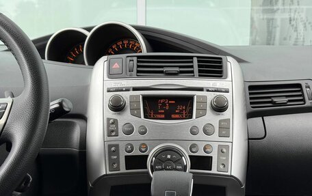 Toyota Verso I, 2011 год, 1 025 000 рублей, 17 фотография