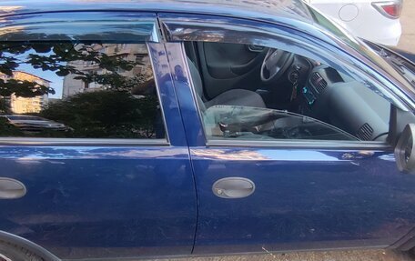 Opel Corsa C рестайлинг, 2004 год, 250 000 рублей, 3 фотография