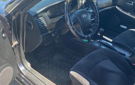 Hyundai Sonata IV рестайлинг, 2005 год, 499 999 рублей, 9 фотография