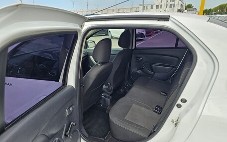 Renault Logan II, 2020 год, 899 995 рублей, 12 фотография