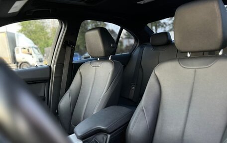 BMW 3 серия, 2018 год, 2 650 000 рублей, 26 фотография