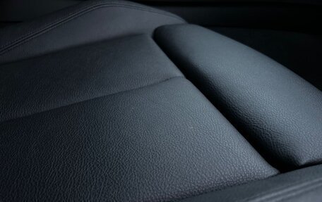 BMW 3 серия, 2018 год, 2 650 000 рублей, 33 фотография