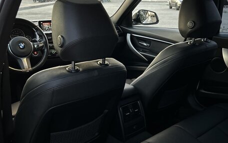 BMW 3 серия, 2018 год, 2 650 000 рублей, 34 фотография