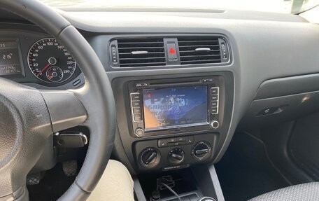 Volkswagen Jetta VI, 2014 год, 990 000 рублей, 11 фотография