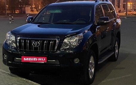 Toyota Land Cruiser Prado 150 рестайлинг 2, 2010 год, 3 800 000 рублей, 3 фотография