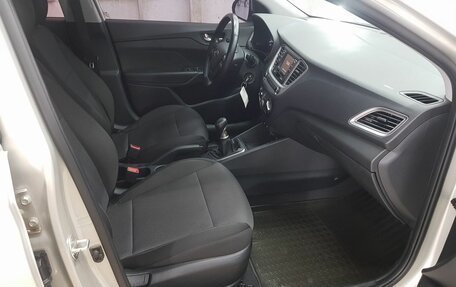 Hyundai Solaris II рестайлинг, 2019 год, 1 299 000 рублей, 11 фотография