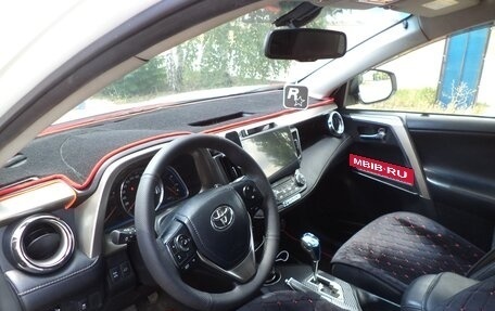 Toyota RAV4, 2014 год, 1 770 000 рублей, 5 фотография
