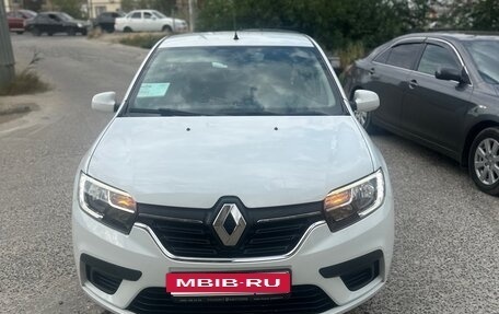 Renault Logan II, 2019 год, 850 000 рублей, 4 фотография